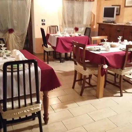 Oda ve Kahvaltı La Carbonara 6 *