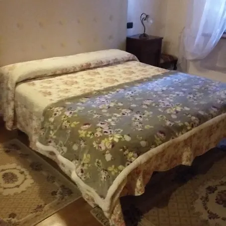 Bed & Breakfast La Carbonara 6 *